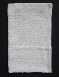 Wit gastendoekje 30/50 cm.